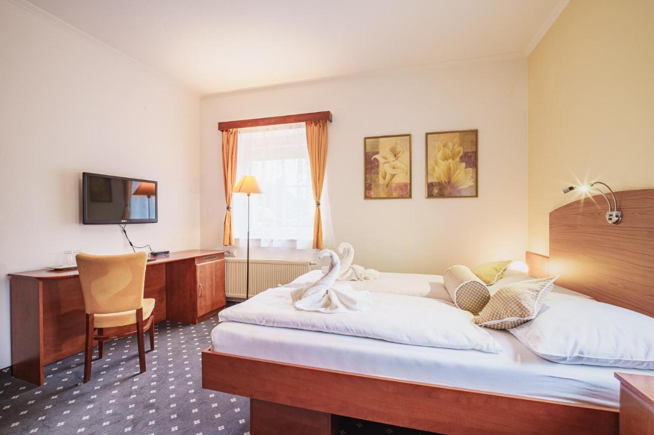 Francis SPA HOTEL Františkovy Lázně Buitenkant foto