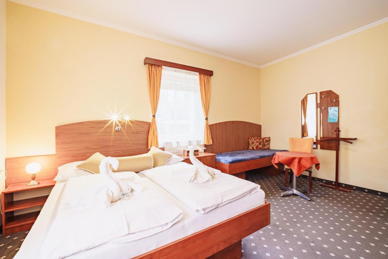 Francis SPA HOTEL Františkovy Lázně Buitenkant foto
